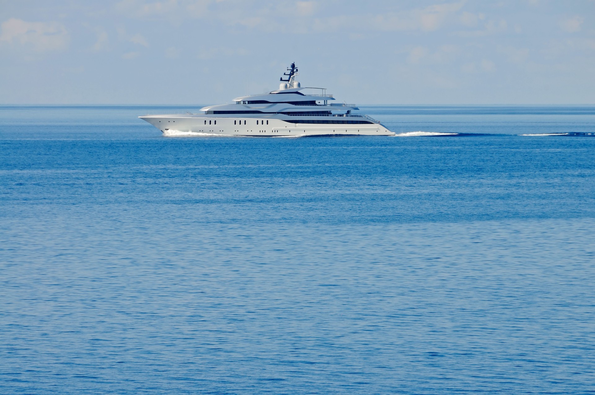 Lotus Mega yacht cruise